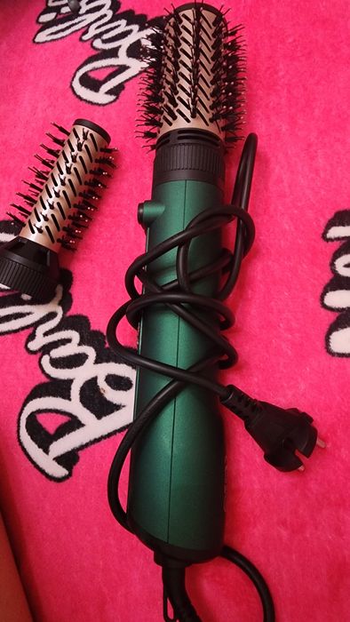 Фен-щетка для волос новая