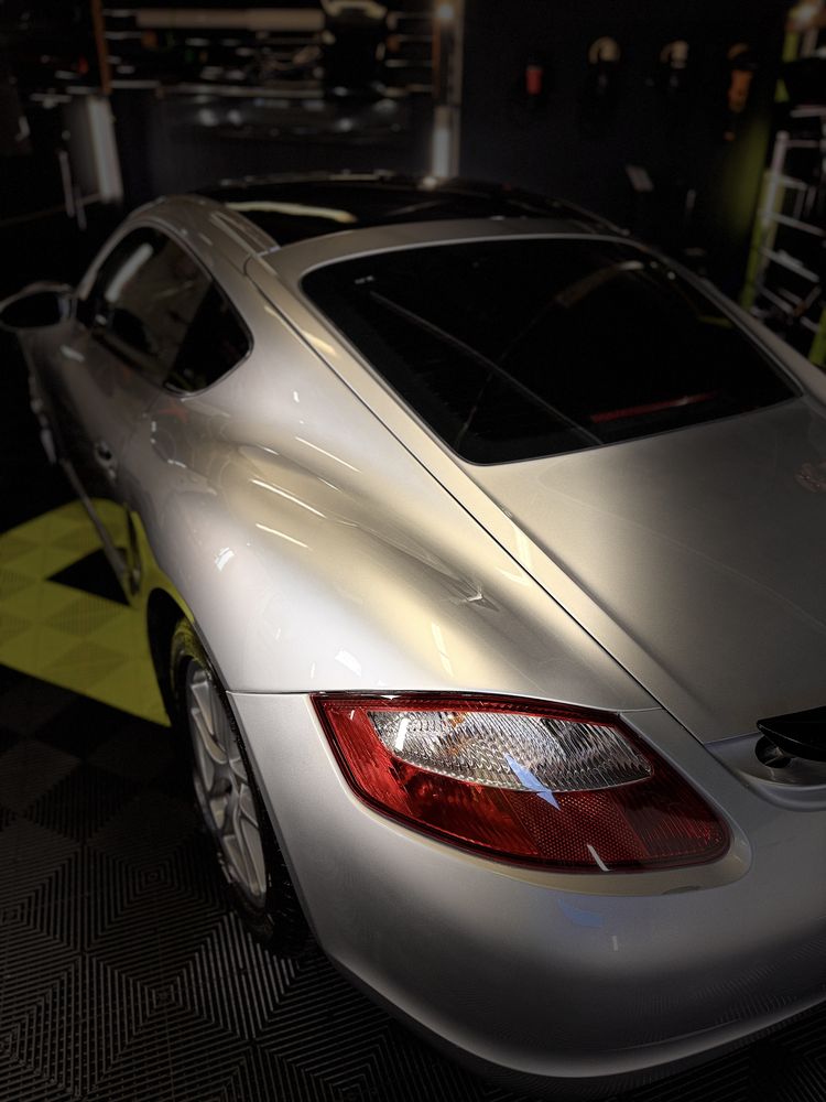 Folie auto omologată RAR Timișoara – Montaj profesional rapid
