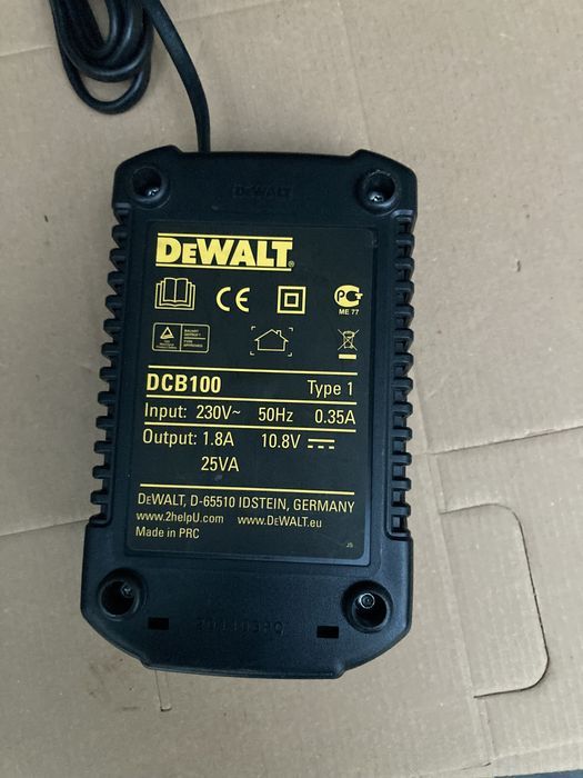 Alimentator Incarcator Dewalt DCB 100 10,8V