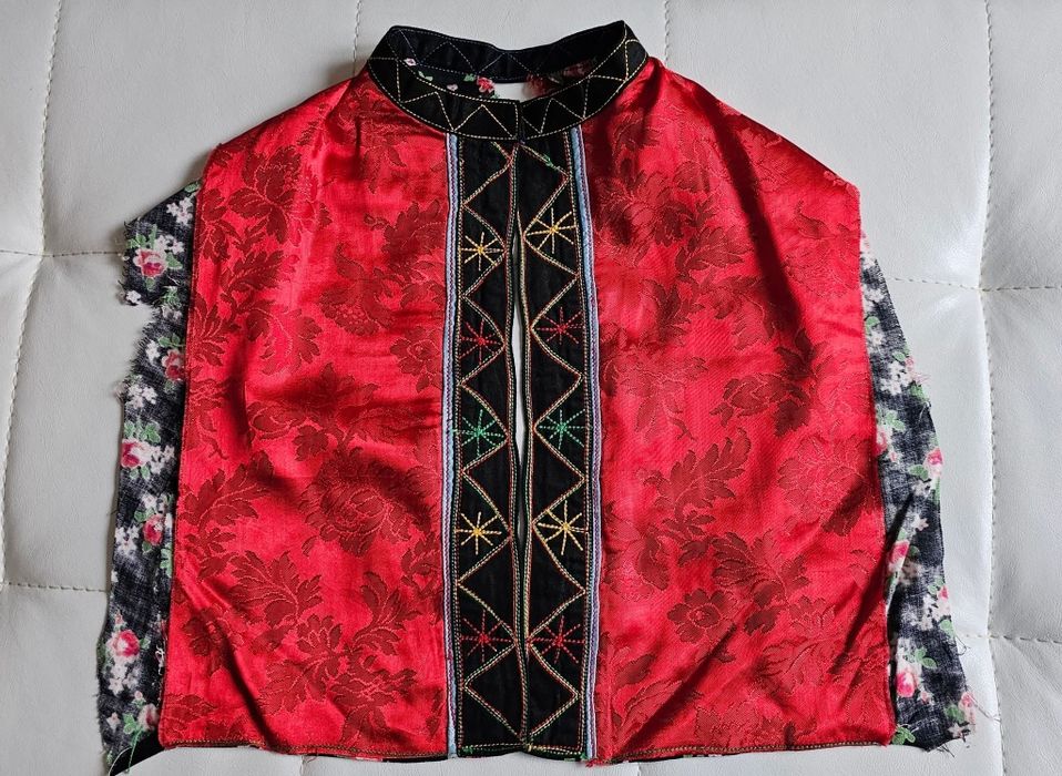 Автентична носия пълен комплект. Сребърни пафти и тепелък. Салтамарка