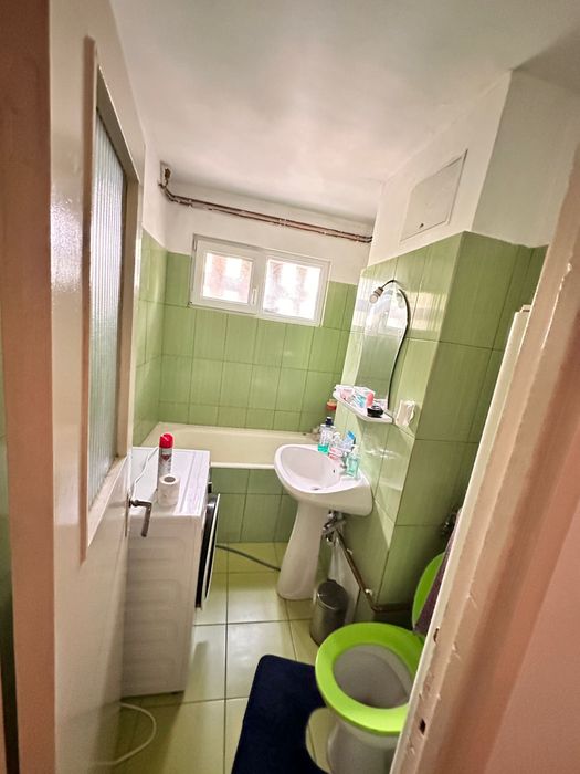 Vand apartament 2 camere