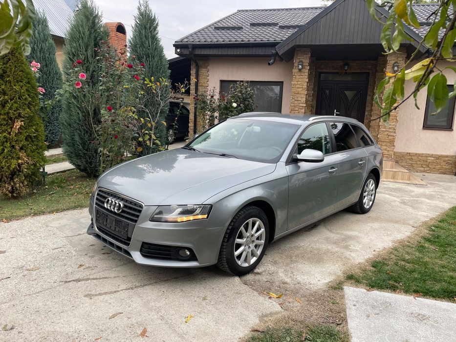 Audi A4 Audi/A4/B8/Navi/2.0/TDI/143/CP/6+1/Trepte/2010/Euro5/
