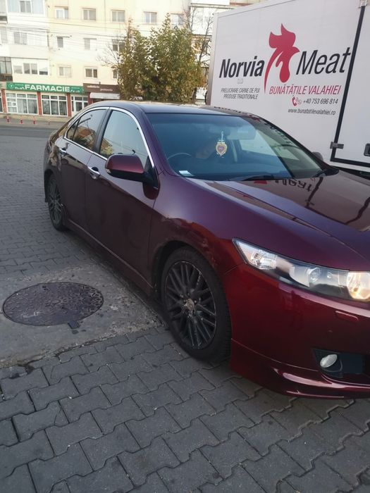 Vând honda accord 2010