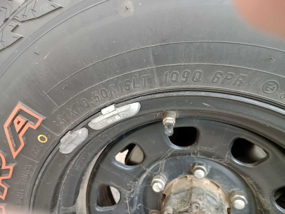 Гуми 31x10.5R15 CST SAHARA AT2