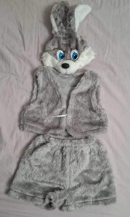 Новогодний костюм зайчика