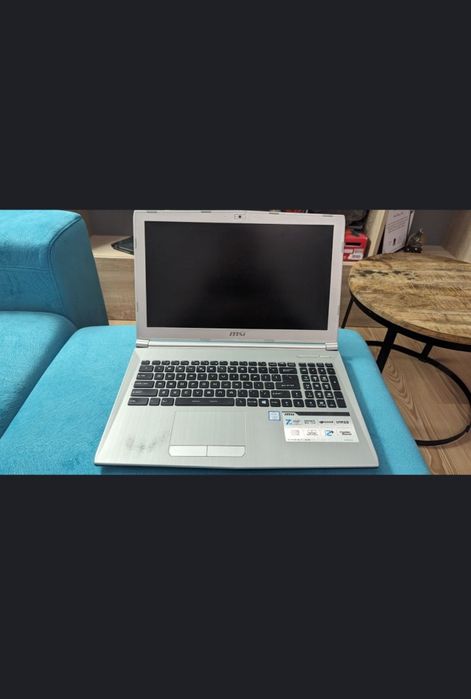 Laptop gaming cu racire activa MSI PL62 7RC