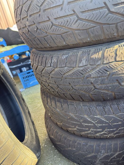 Cauciucuri iarna 185 65 15 Set 4 bucati 200 lei