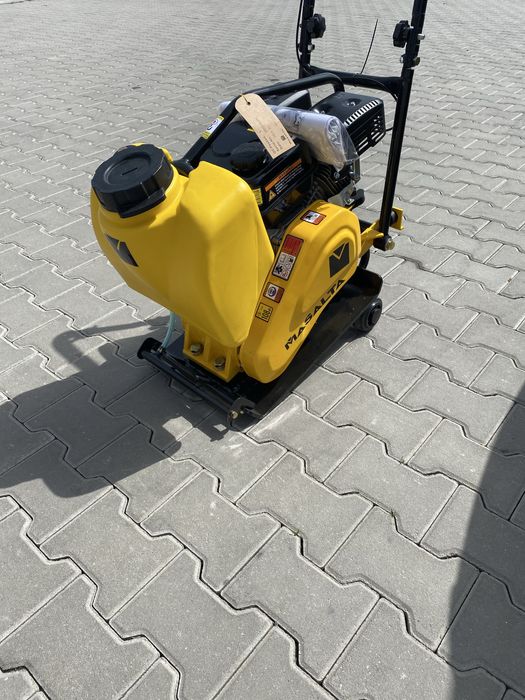 Mai compactor de inchiriat , placa , demolator , masina caneluri