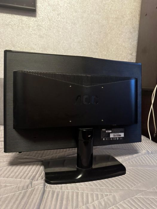 Монитор 60гц AOC