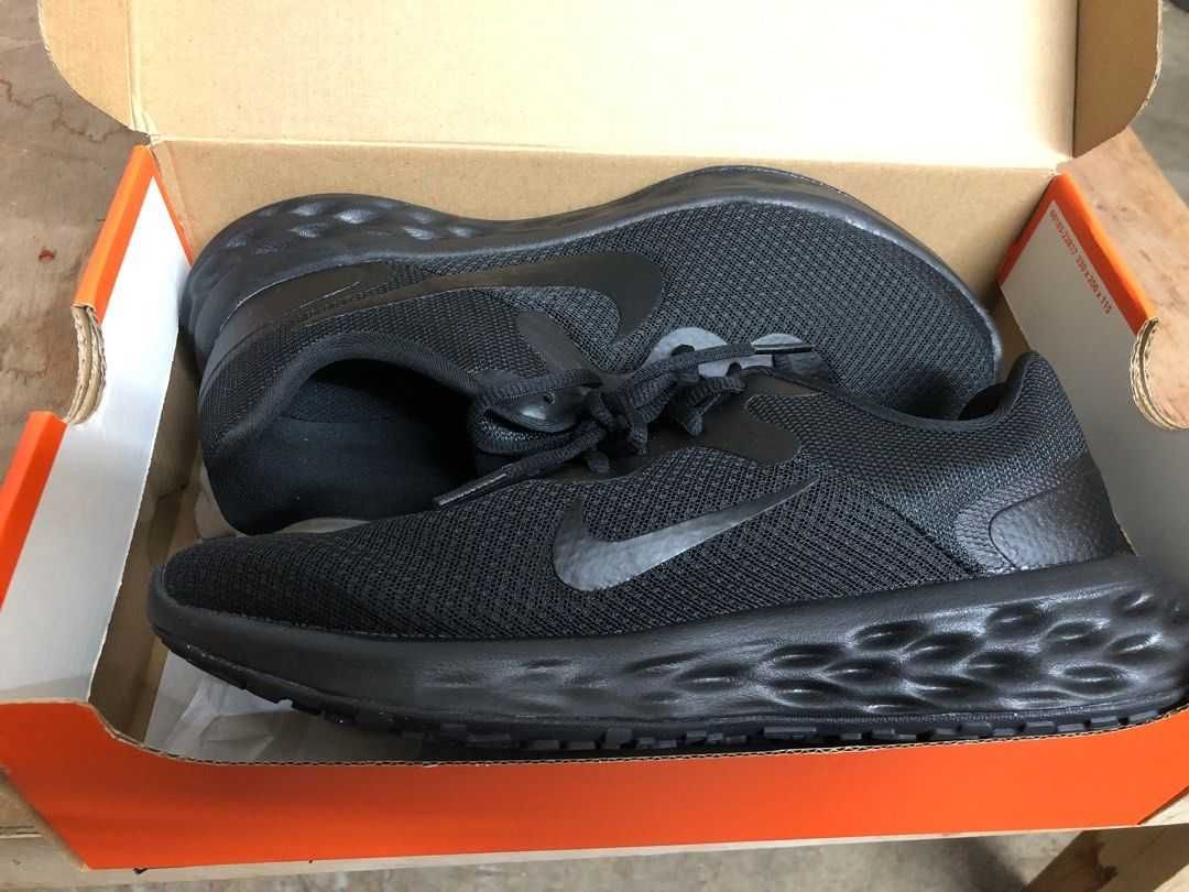 Чисто нови маратонки Nike Revolution 6 Next Nature BLACK