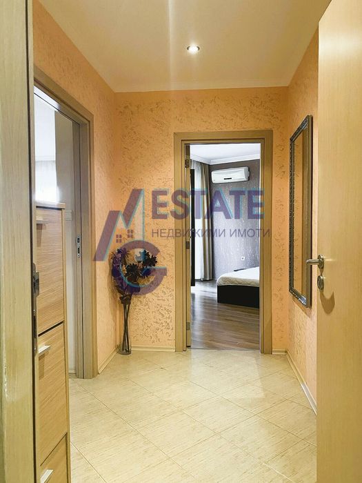 Двустаен апартамент на първа линия море в Царево