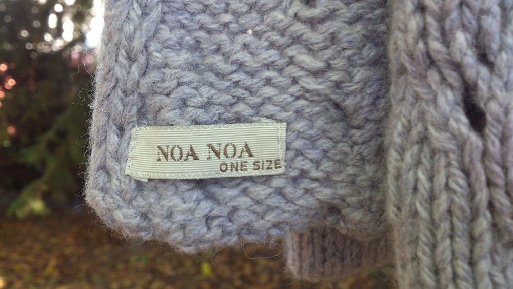 Вълнен шал NoaNoa и шапка