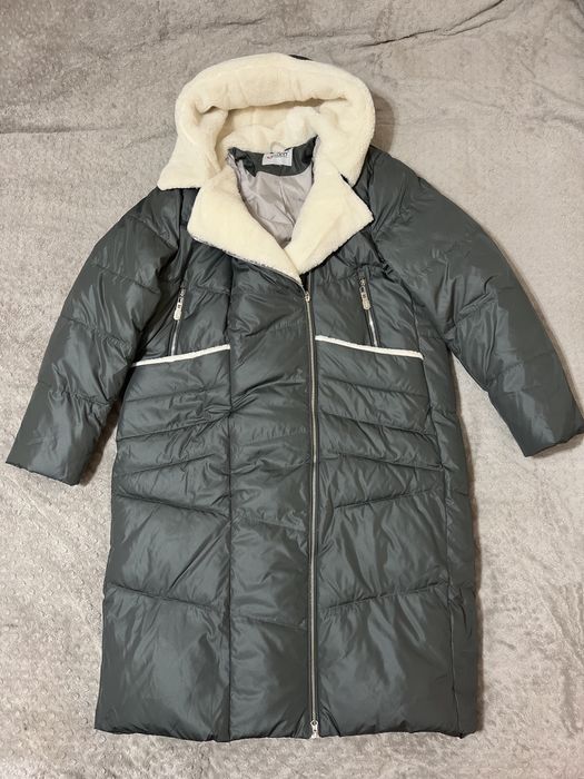 Продам новый пуховик !