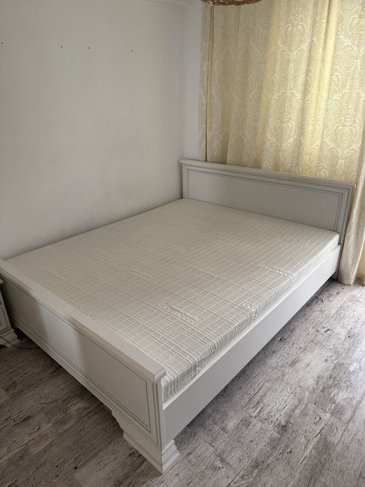 Vand Dulap Mobexpert,pat si comoda.