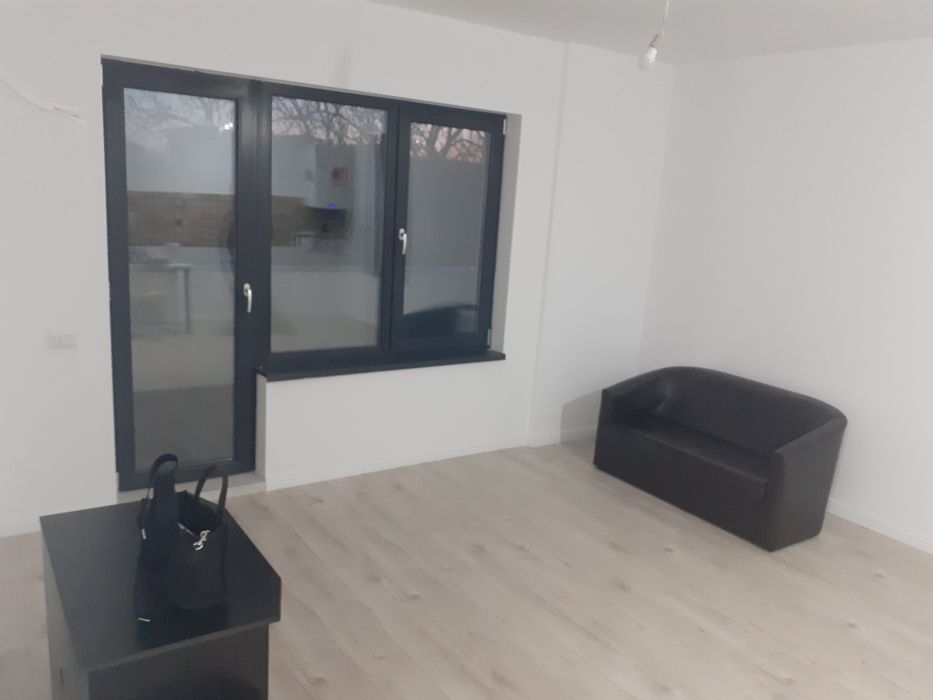 Închiriez apartament 2 camere