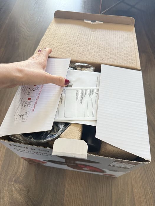 Masina electrica de tocat rosii ROHNSON NOUA