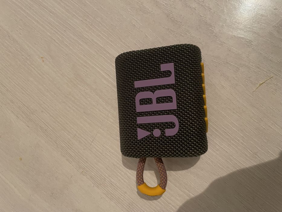 Колонка JBL бренда