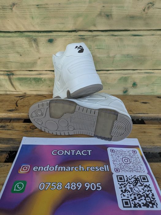 Off White Out of Office Alb (marimi: 38)