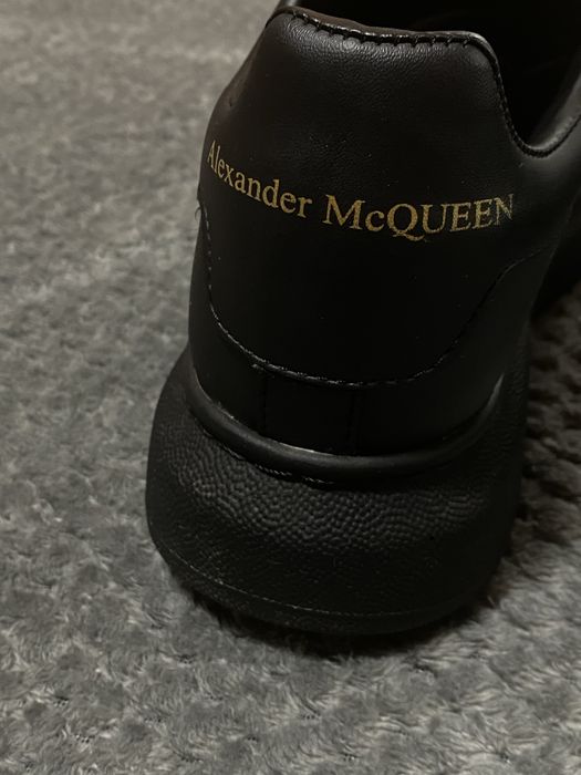 Alexander Mcqueen