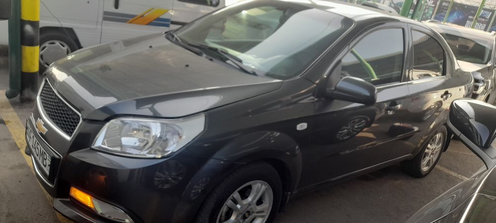 Срочно 2018 йил  Некая 3 сотилади