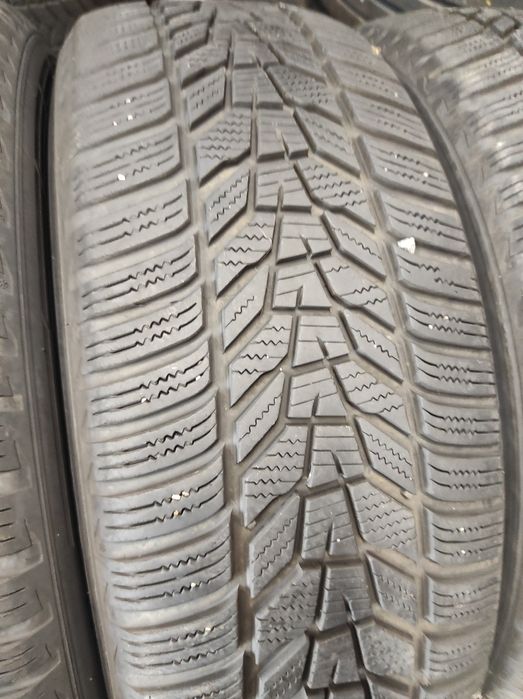 225/60/17 Hankook