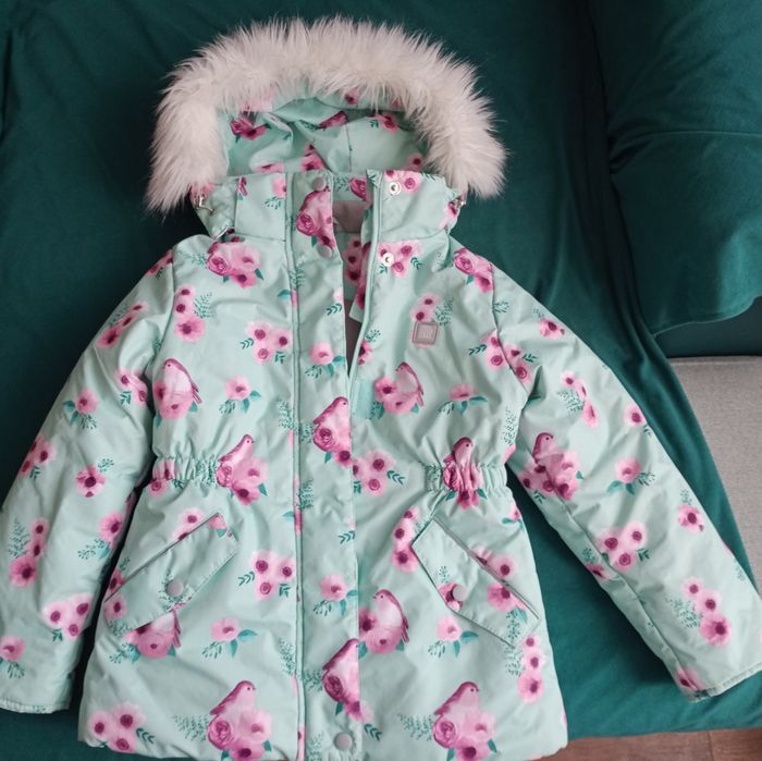 Продам зимний костюм на девочку