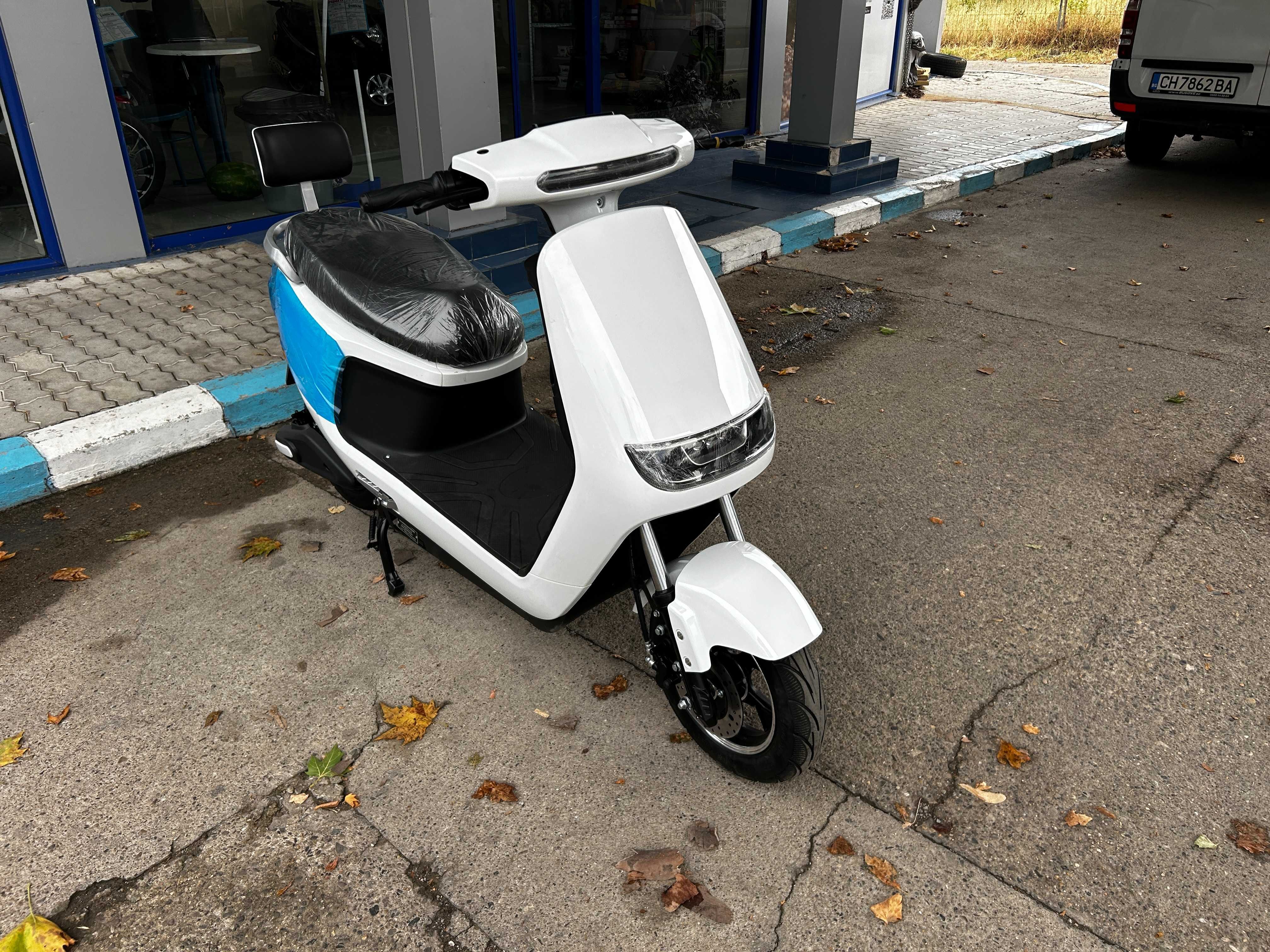 Скутер електрически 1500 W