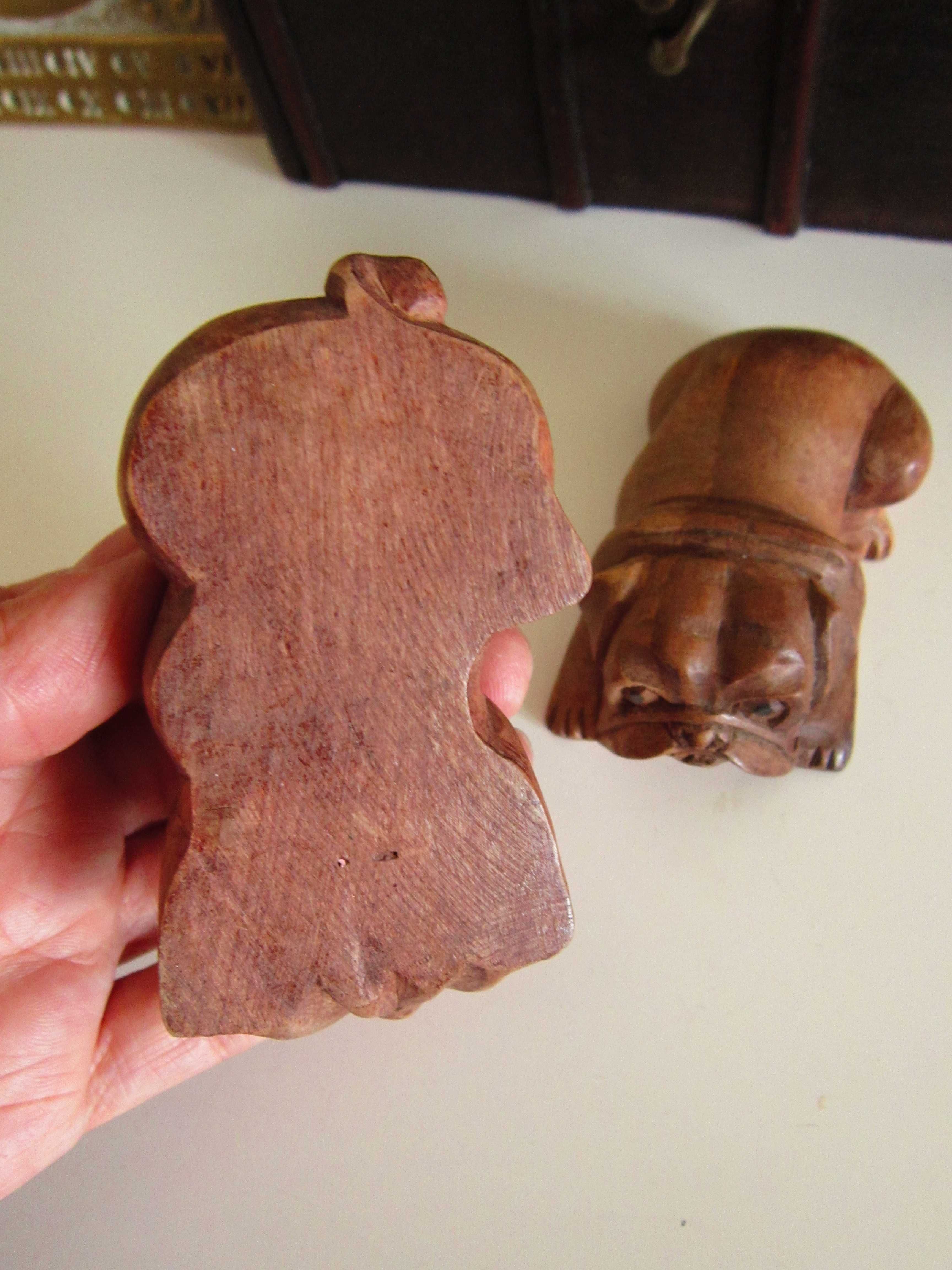 cadou rar Caine Bulldog sculptura lemn de Suar miniatura Indonezia1970