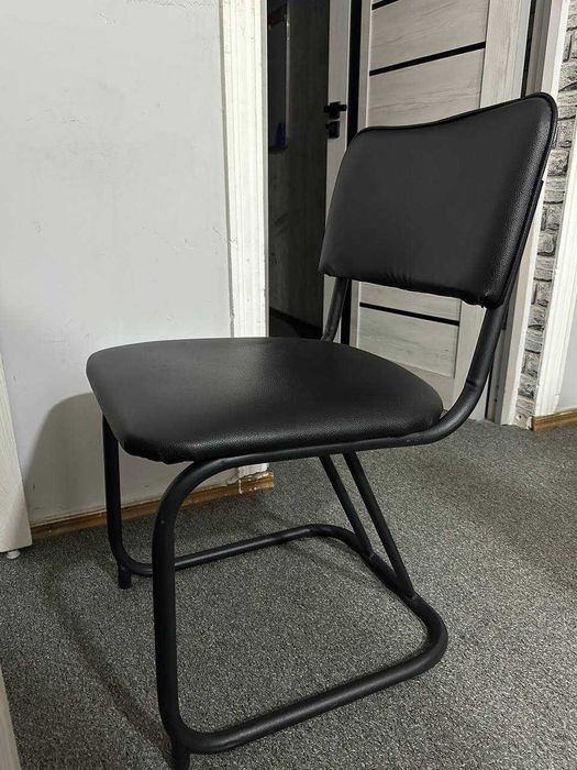 Sotuv bo‘limi uchun mebel