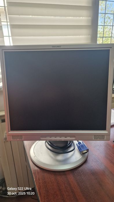 Monitor de 17 inch