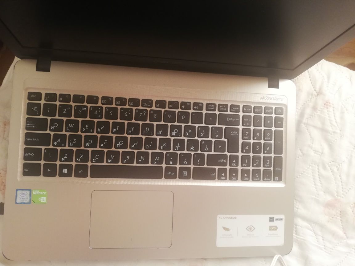 Asus VivoBook x540u