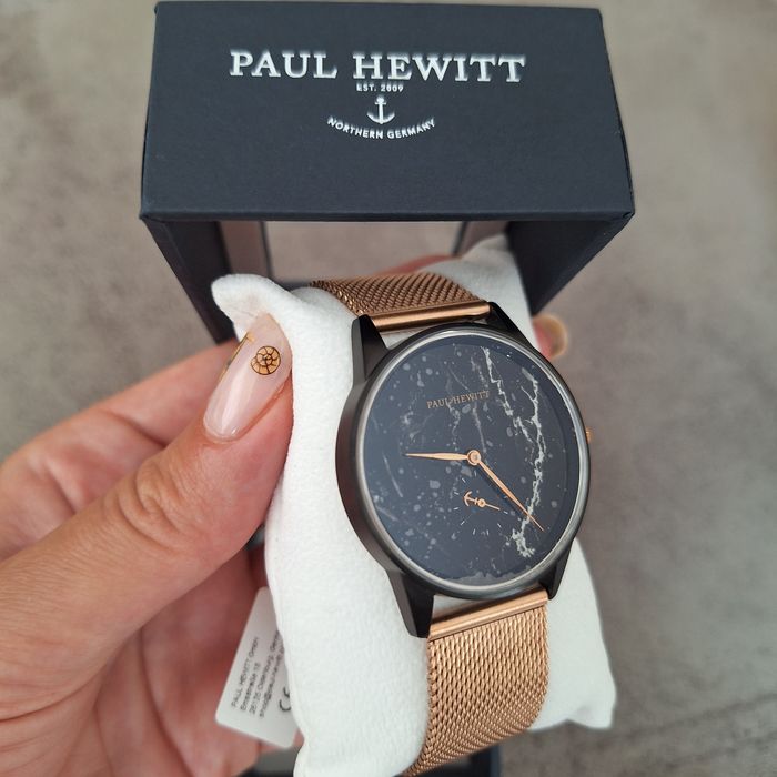 Нов часовник Paul Hewitt - черен с розово злато