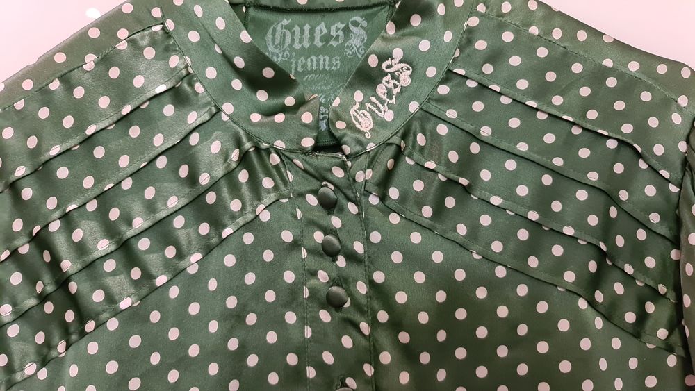 Копринена блуза на Guess