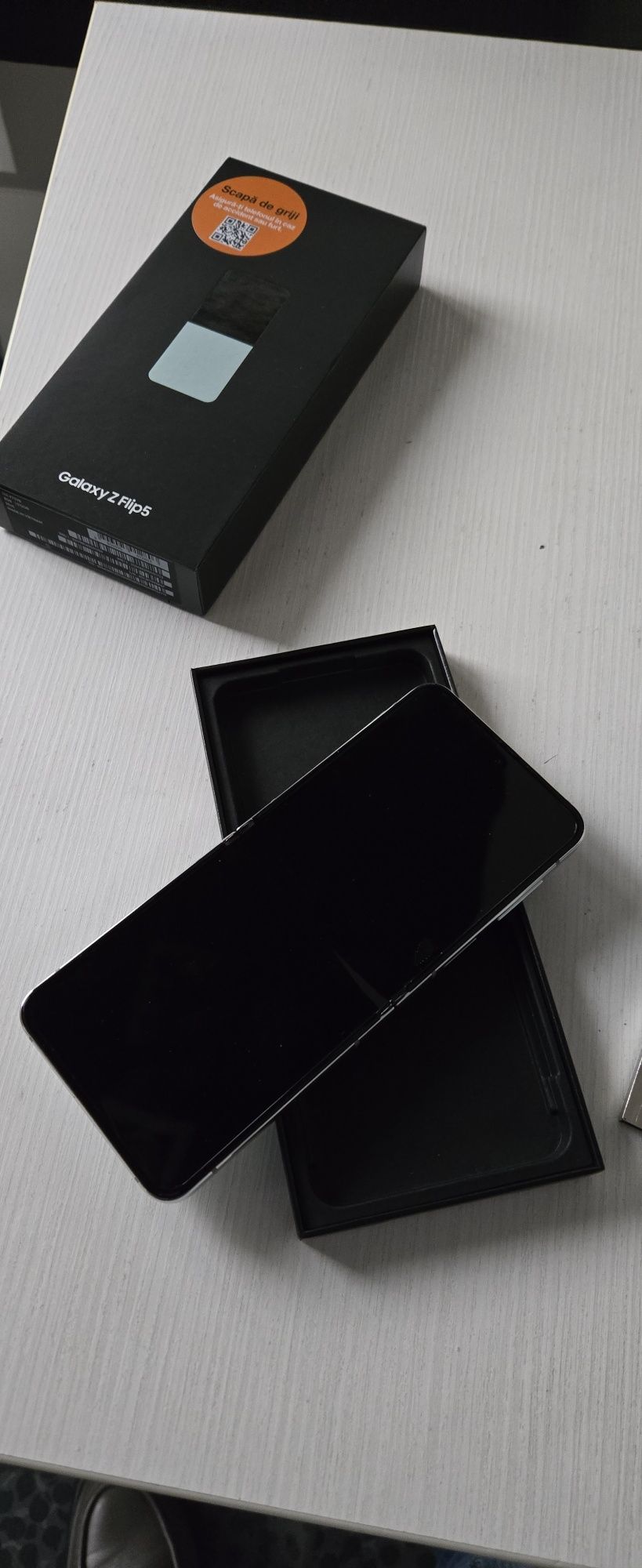 Samsung Z Flip 5 Mint
