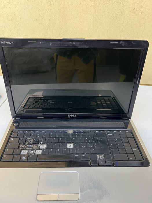 Laptop Dell functionabil