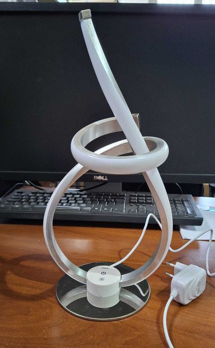 Lampa LED Neoglint, 12W, tactila, intensitate reglabila