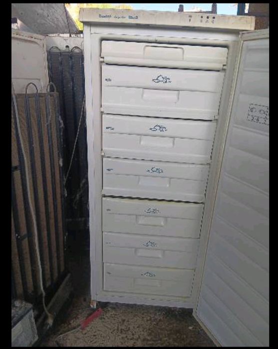 Продавам фризер в добросъстояние