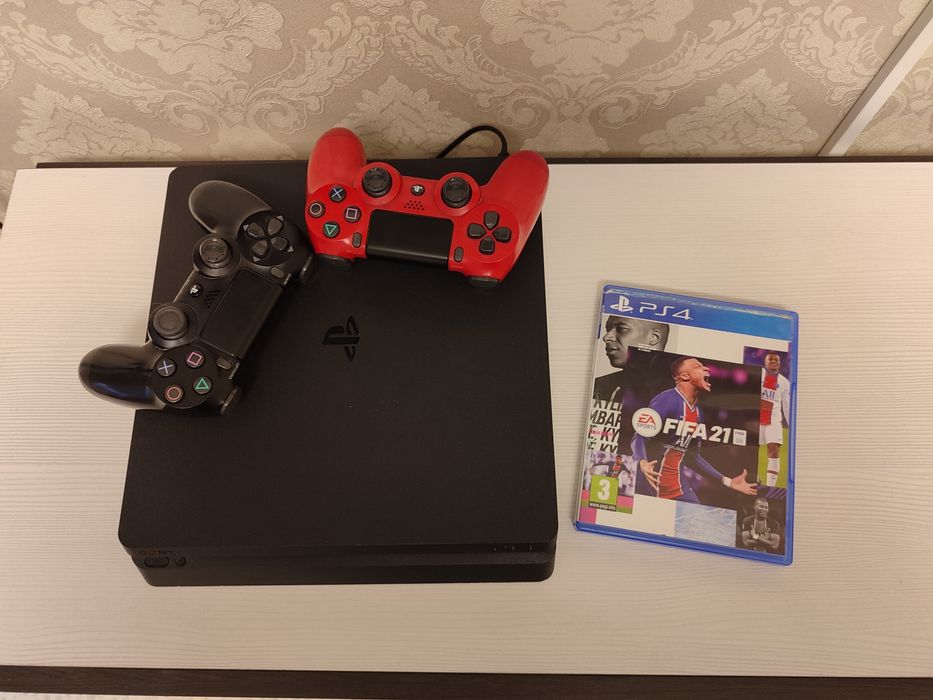 Продам Playstation 4 slim 1 TB
