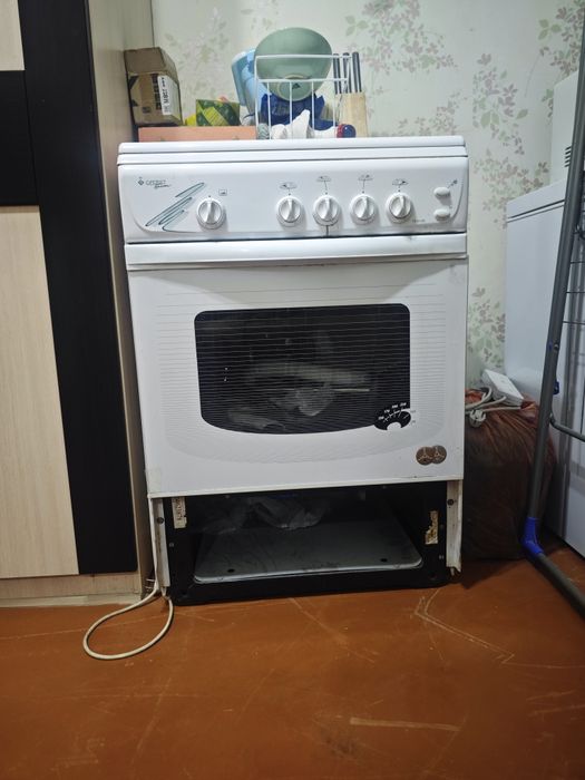 Продам газовую плиту