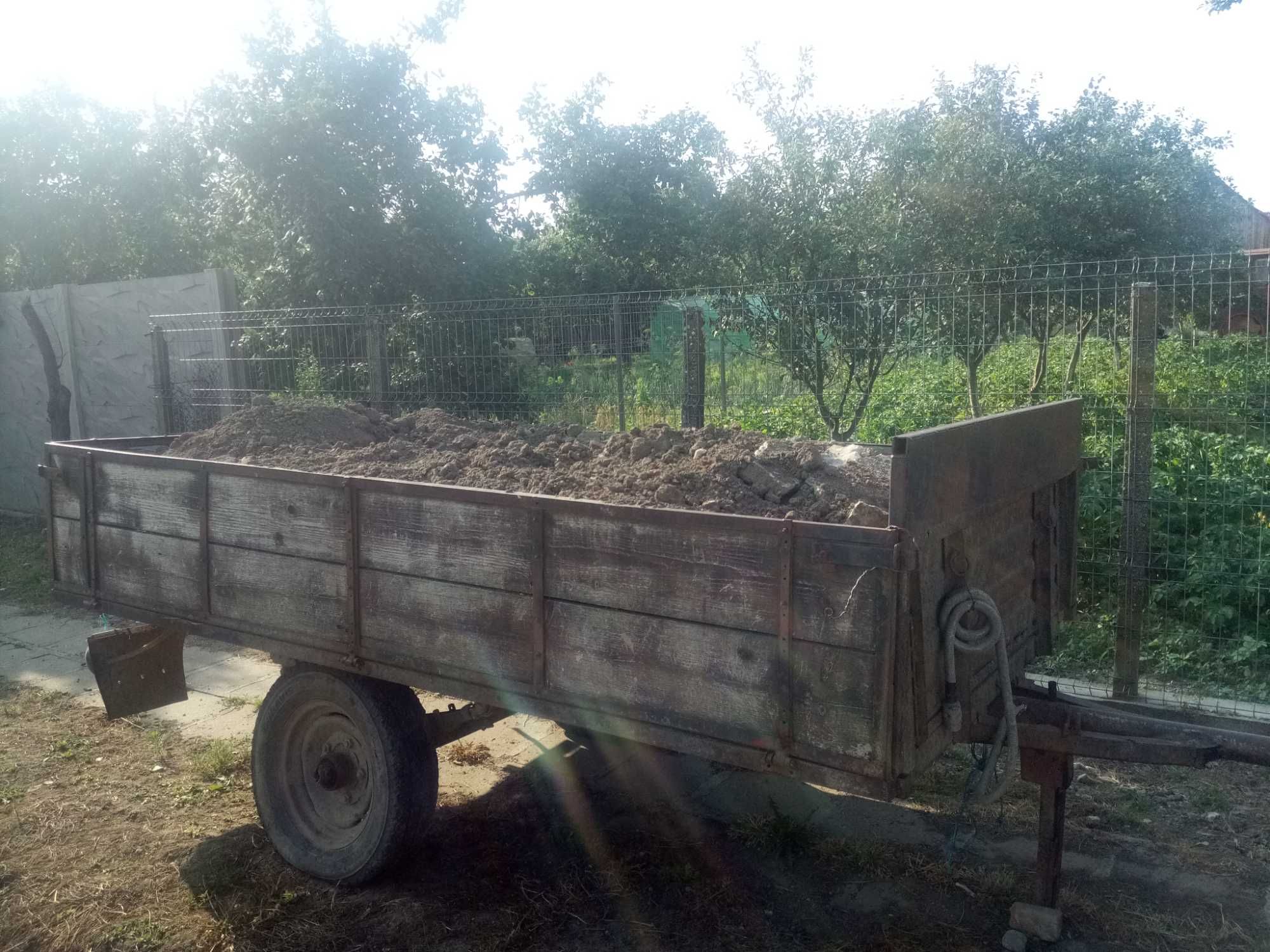 Vând  plug reversibil cu două trupițe și două remorci