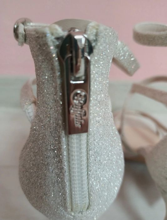 Sandale de ocazie Buffalo argintii