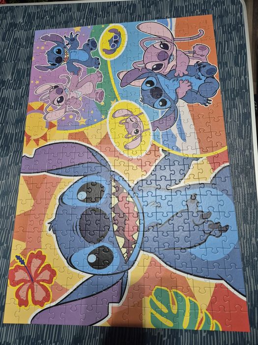 Vand puzzle cu Stitch de 300 piese