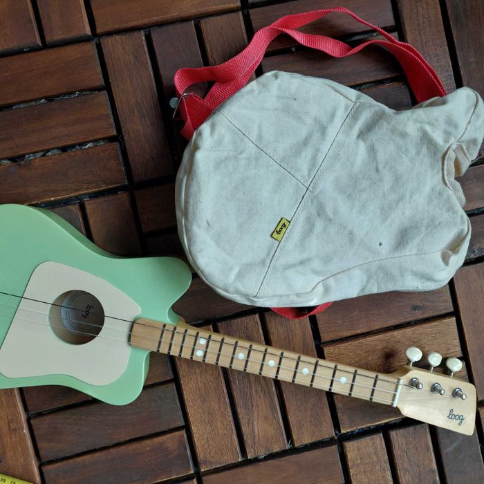 Детска китара Loog с три струни