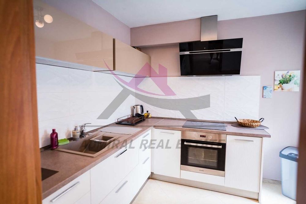 Стил и Класа! Топ Локация! Тристаен- Гръцка Махала