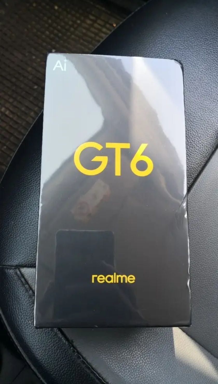 Продам Realme GT 6