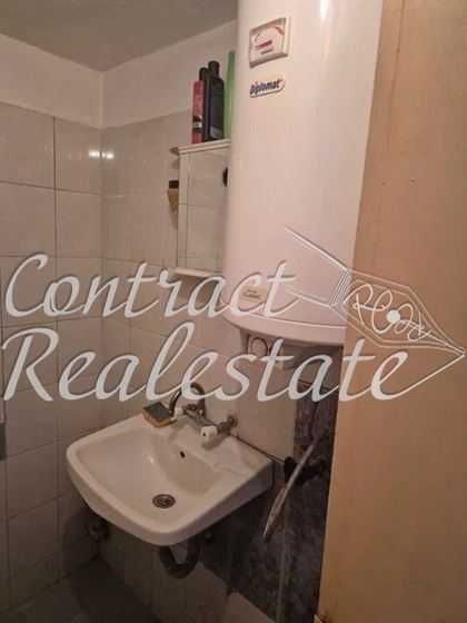 Дава се под наем Едностаен апартамент в Варна, Колхозен пазар - 18 кв.м за 127.5 € - Снимка #5