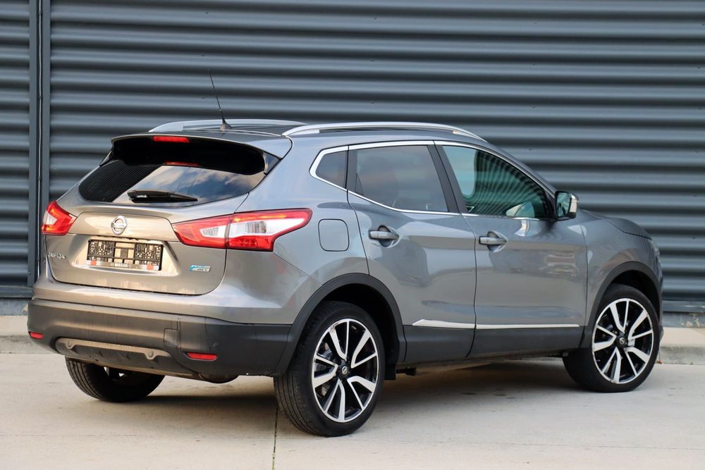 Nissan Qashqai Tekna, Panoramic, Cameră 360°, Piele