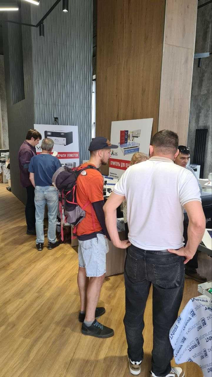Поставки полиграфического оборудования. Уф принтеры, плоттеры, резаки
