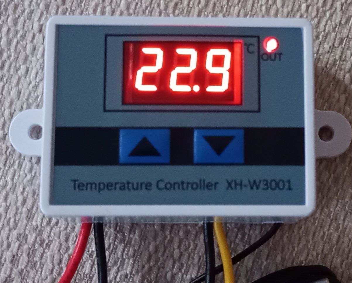 Controller digital de căldură XH-W3001 220V(Termostat maternități pui)
