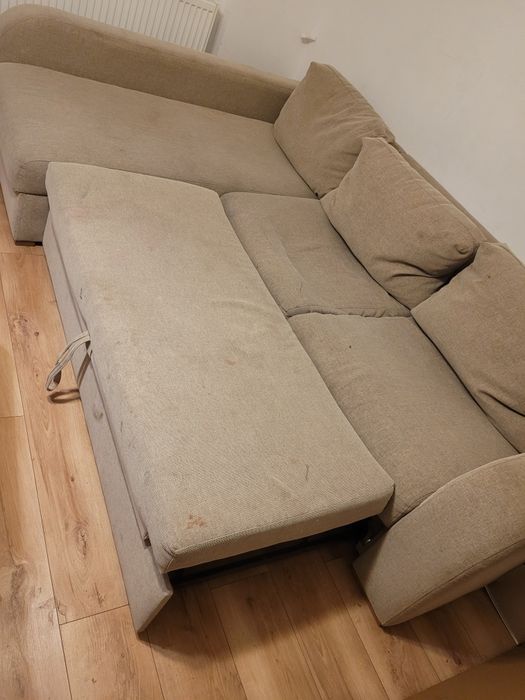 Canapea extensibila cu lada de depozitare